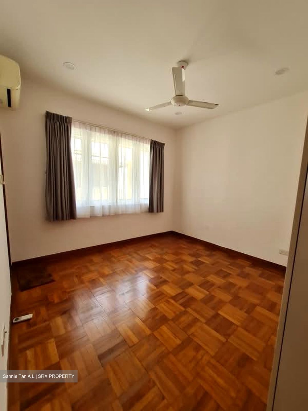 Coral Park (D20), Semi-Detached #560588081